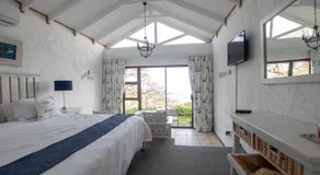 Dutton's Cove Guest House - Image 2