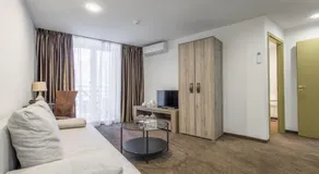 HOF Apartments - Image 2