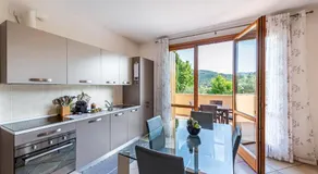 Voll ausgestattete Ferienwohnung mit Garten und Terrasse | Seeblick - Image 2