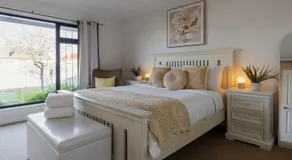 Charming home on Percy - Image 2