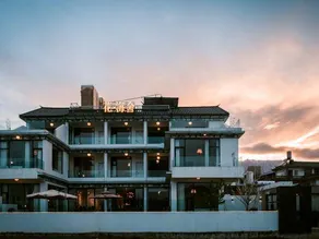 Huahaishe Lake View Inn - Image 3