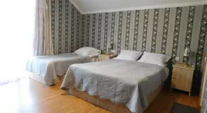 Akaki's Guesthouse - Image 2