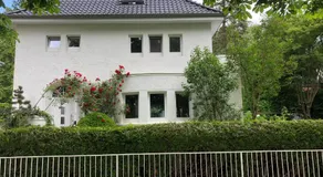 Stadtvilla Apartment mit Parkblick und bester Verkehrsanbindung - Image 3