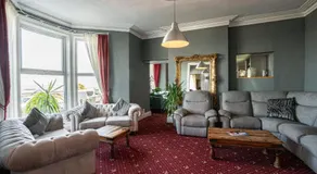 The Central Hotel - Image 5