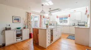 Beautiful Cottage in Brockenhurst with Forest View - Image 5
