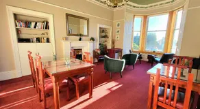 Straven Guesthouse - Image 2
