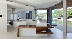 Racquet Retreat by Noosa Secret Destinations- Short Walk to Hastings Street - Image 2