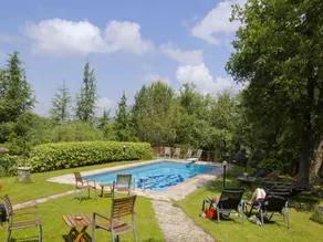 Apartment in Radda with Garden - Image 3