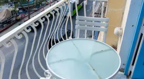 Seafront Room - Image 5