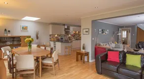 Warwick Lodge - Image 3
