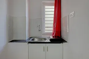 Hotel O Compact Studio Kr Puram Near Phoenix Marketcity - Image 4