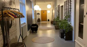Room 6 - Hawkraft Kulturhotel - Image 4
