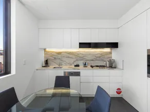 Modern Surry Hills 1 B/Room walk to Central - Image 5