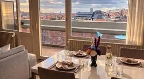 Stylish Apartment in EU District Stunning views - Image 3