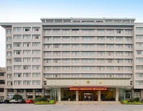 Hua Dong Hotel - Image 2