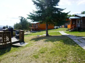 Sydney Lake Lodge - Image 4