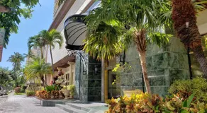 Vacation Rental Studios at Royal Garden Waikiki - Image 3
