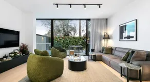 Casa Urbanista Luxury Architectural Home in Kew - Image 3