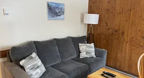 Lush's Cottages - Image 2