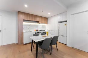 StayAU Spacious 2BR Stunning Sunset Views - Image 3