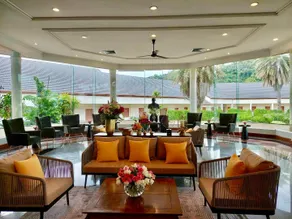 Sir James Resort - Image 3