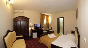 Hotel Maryo - Image 2