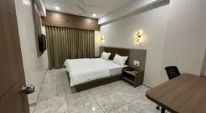Hotel Fun n Food - Image 2
