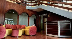 Humming Birds Suites - Image 3