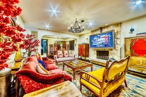 Neocolonial Nouveau Kensington Vacation Home - Image 3