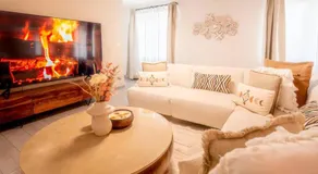 Calya Family Home in Brussels - 4 Bedrooms - Image 2