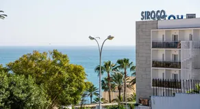 LOLA PLAYA Puerto Marina - Image 4