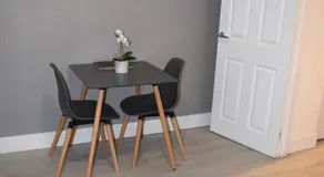 Kelpies Serviced Apartments- Robertson - Image 4