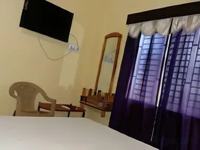 Hare Krushna Lodge - Image 5
