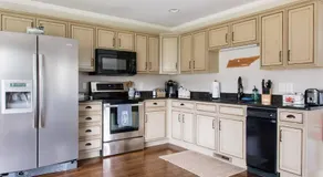 The Country Cottage, Charming 1-Acre Country Escape Near Historic Downtown Franklin - Image 2