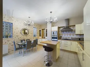 The Beach House, Luxury Apartments - Image 5