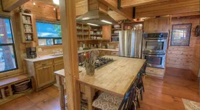 Smokey Joes cabin - Image 5