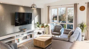 St Helens Lodge Sleeps 4 Pets Allowed Pool - Image 2
