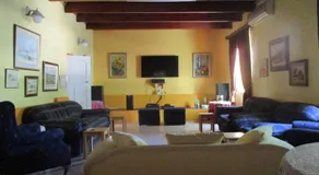 Van Rhyn Guest House - Image 2
