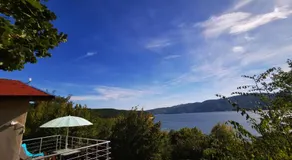 Lakeview Estate Chalet - Image 3