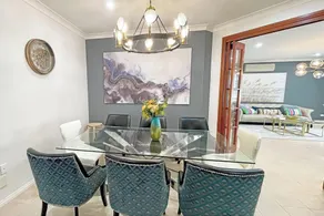 Spacious 5BR House in Hallam near Bunjil Place - Image 2