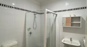 iGrand Motel - Image 5