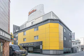 Daegu Dongseong-ro Yellow - Image 3