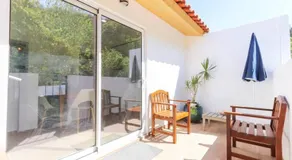 CAPARICA BEACH VILLA - Image 3