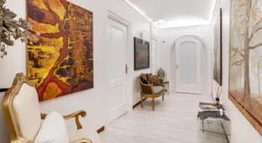 Spanish Steps Art Gallery- Roma - Image 5