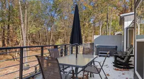 Cozy Cabin with Hot Tub, Deck & BBQ - Image 5