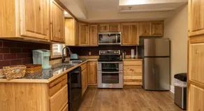 Lake Pointe Inn - Image 5