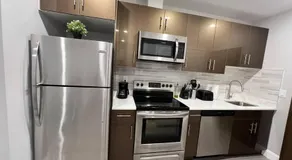 305 Cozy and lovely 1BDR apartment in Center City - Image 4