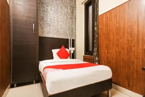 Hotel O Moonlight - Image 2