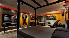Metro Elegance Suites - Image 2