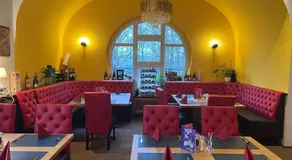 Attikos Hotel & Restaurant - Image 2